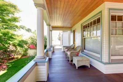 Porch Columns Create a Decorative Look